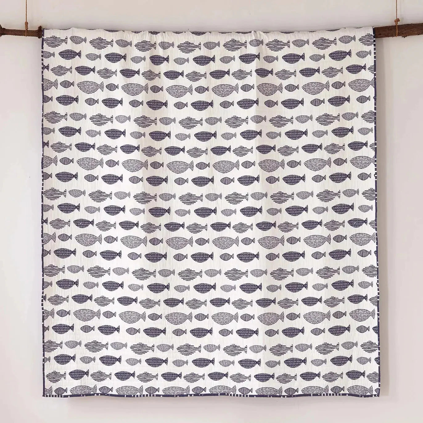 Universal V Berth Nautical Navy And White Fish 100% Cotton Quilt Set