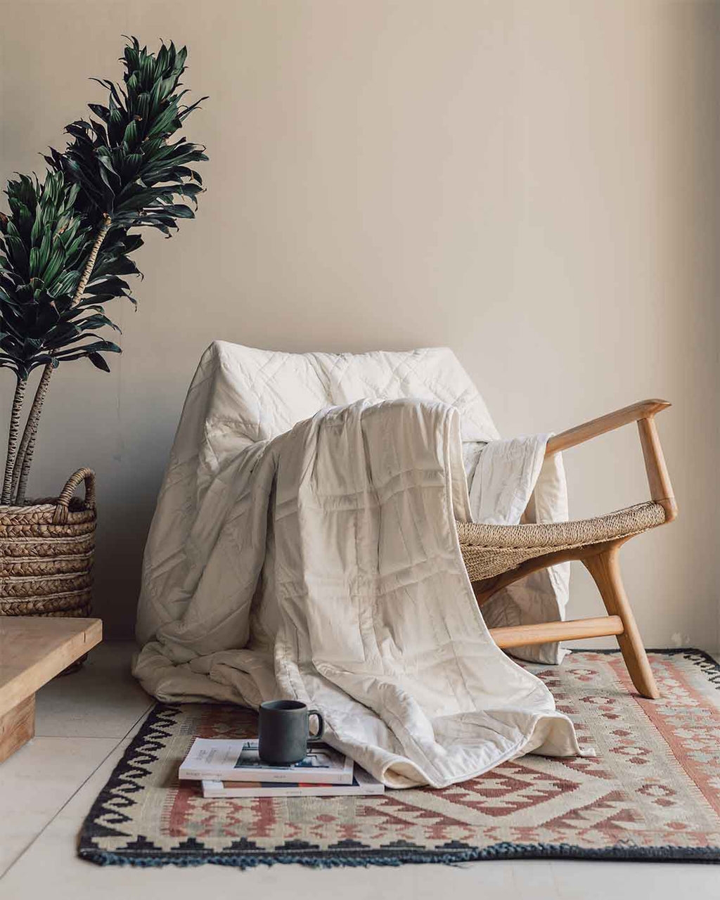 Soft Luxurious Weighted Bed Blankets & Throw Blankets