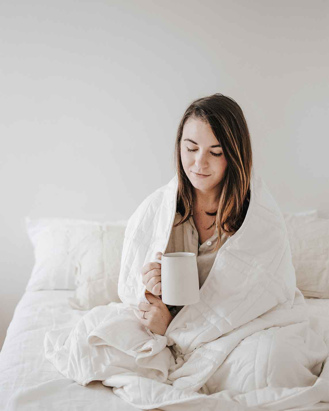 Soft Luxurious Weighted Bed Blankets & Throw Blankets