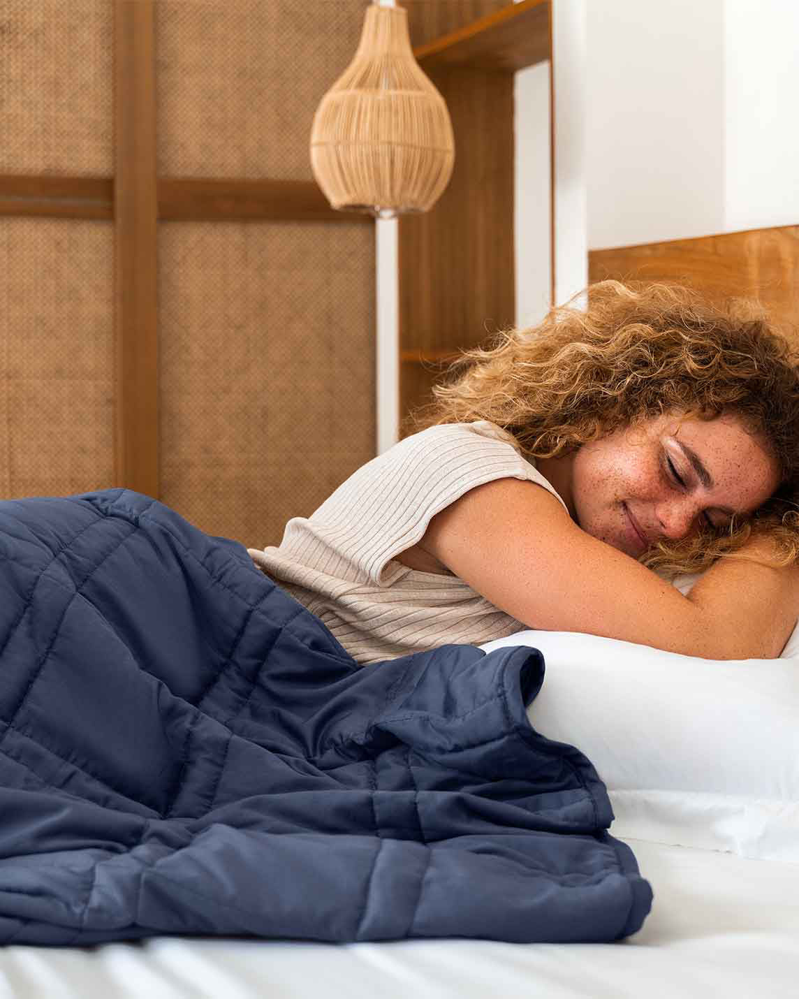 Soft Luxurious Weighted Bed Blankets & Throw Blankets
