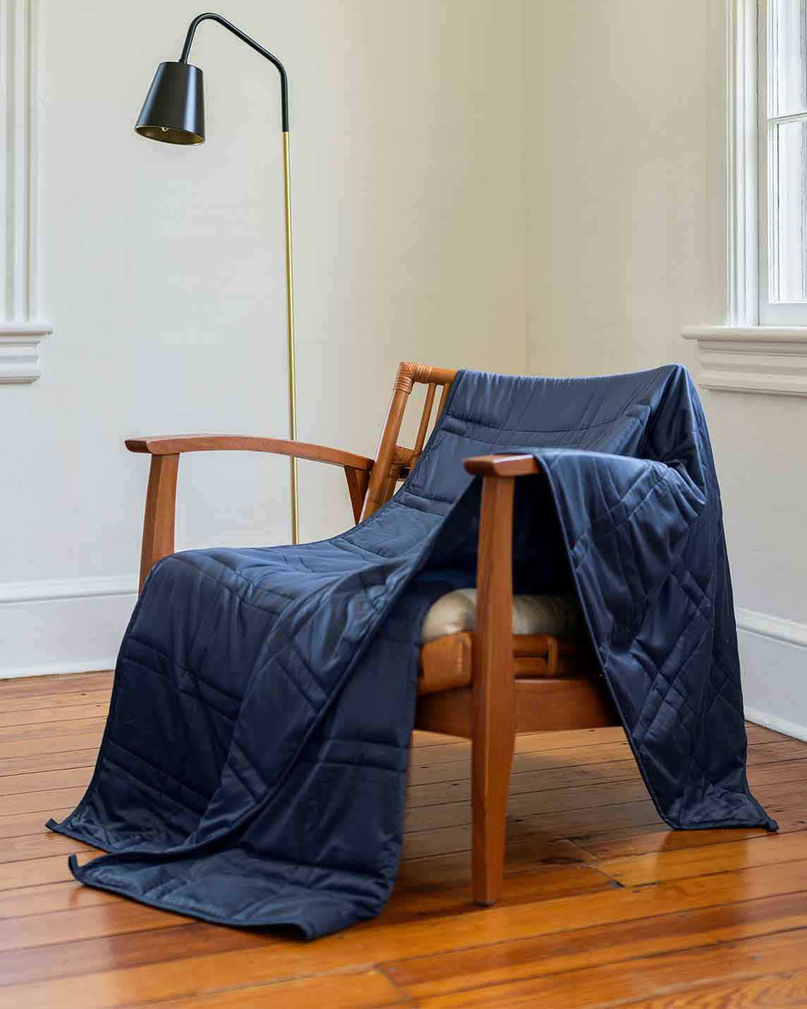 Soft Luxurious Weighted Bed Blankets & Throw Blankets