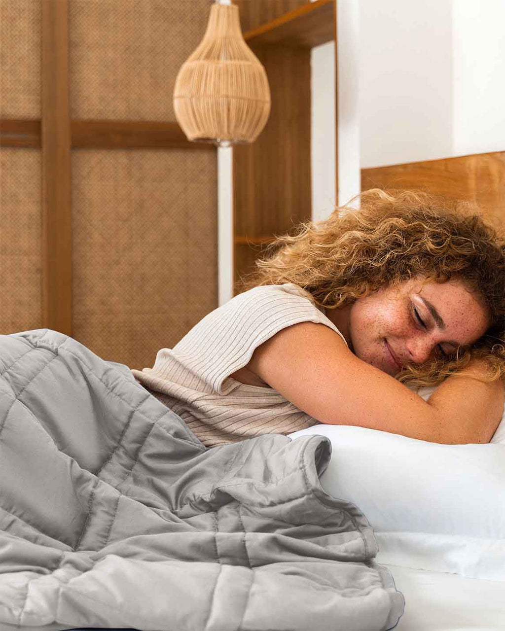 Soft Luxurious Weighted Bed Blankets & Throw Blankets