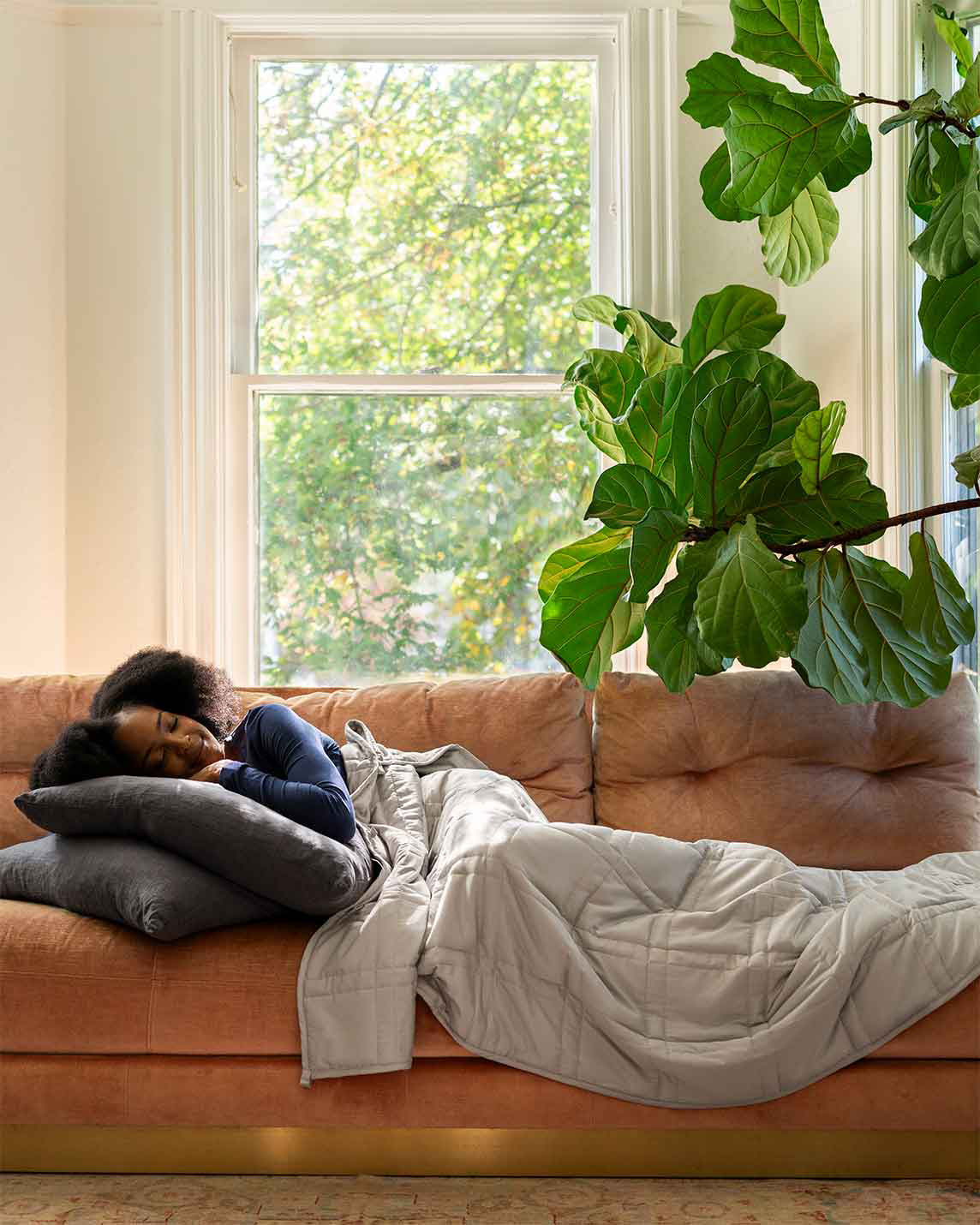 Soft Luxurious Weighted Bed Blankets & Throw Blankets