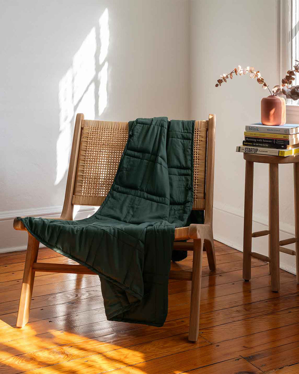 Soft Luxurious Weighted Bed Blankets & Throw Blankets
