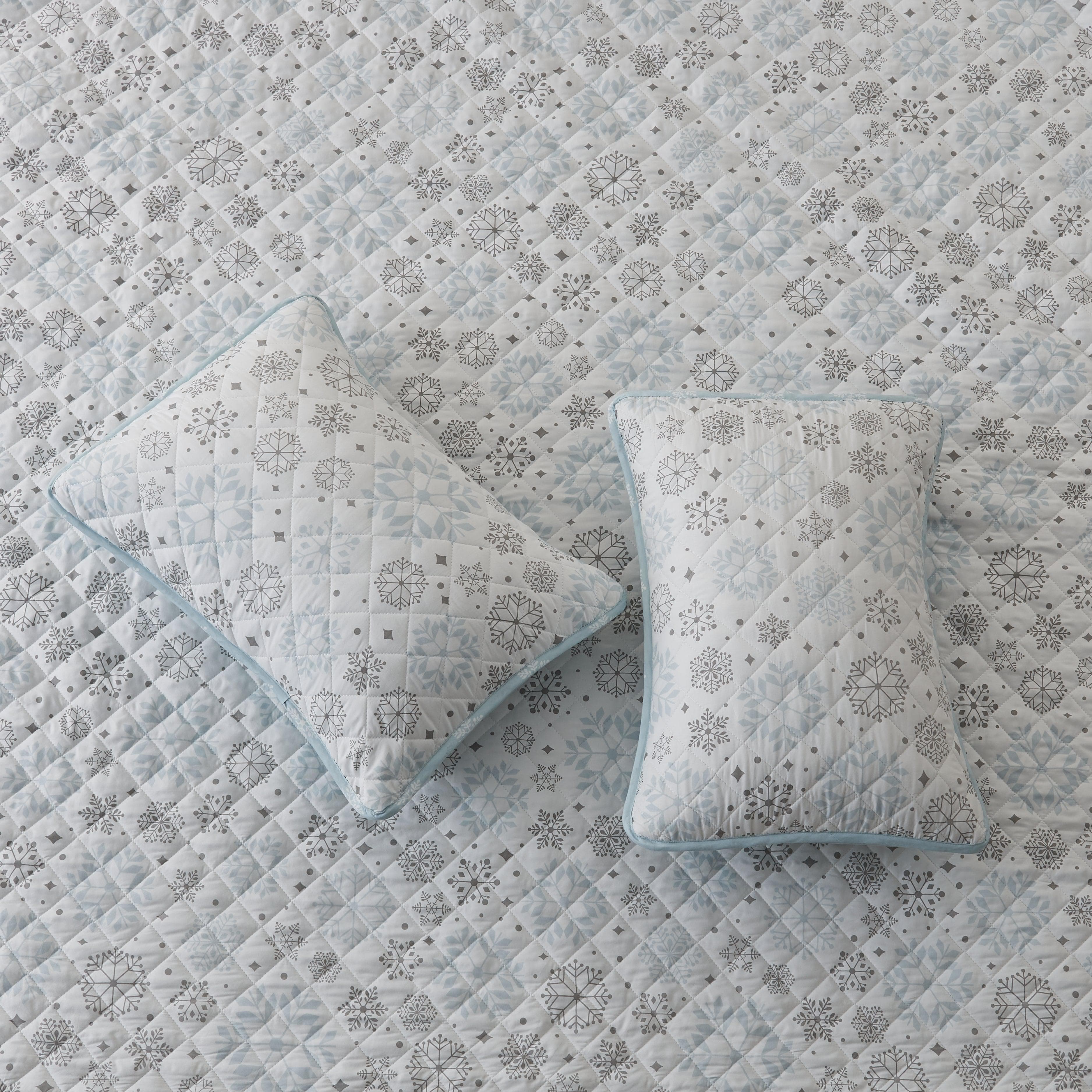 "Snowflake Quilt - White, Blue & Grey - Coastal Christmas Bedding"