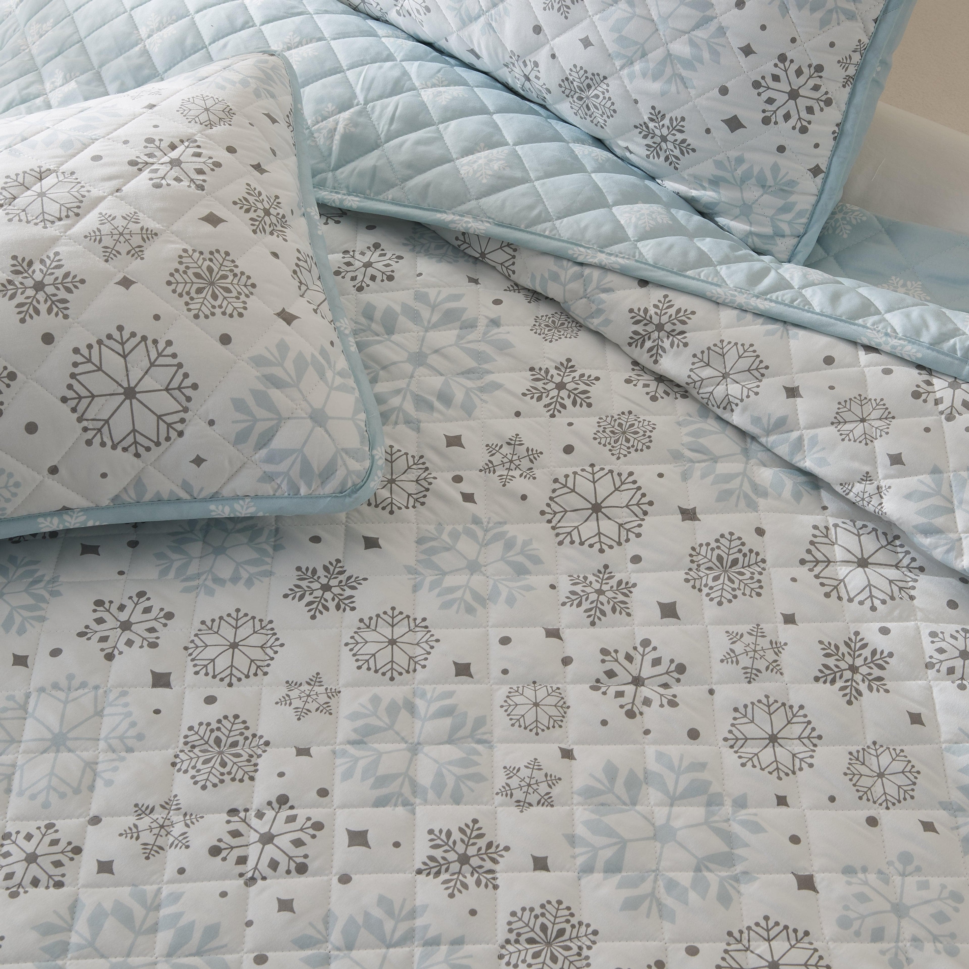 "Snowflake Quilt - White, Blue & Grey - Coastal Christmas Bedding"