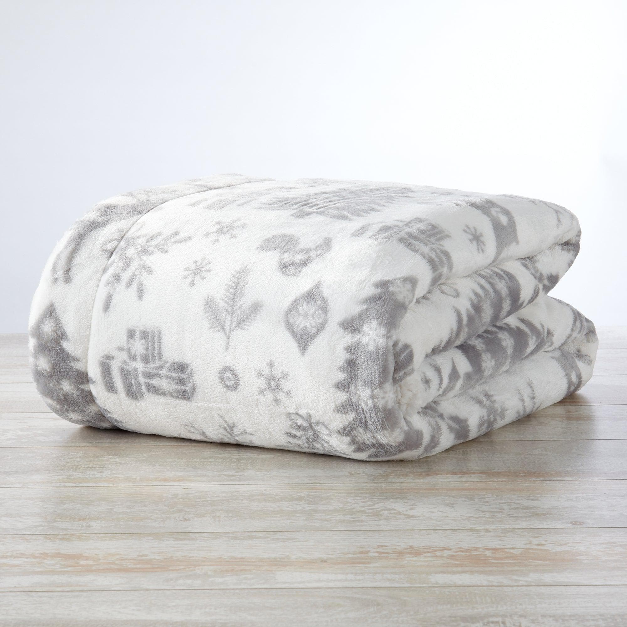 Christmas Sherpa Throw Blanket - Festive Christmas Themed Bedding