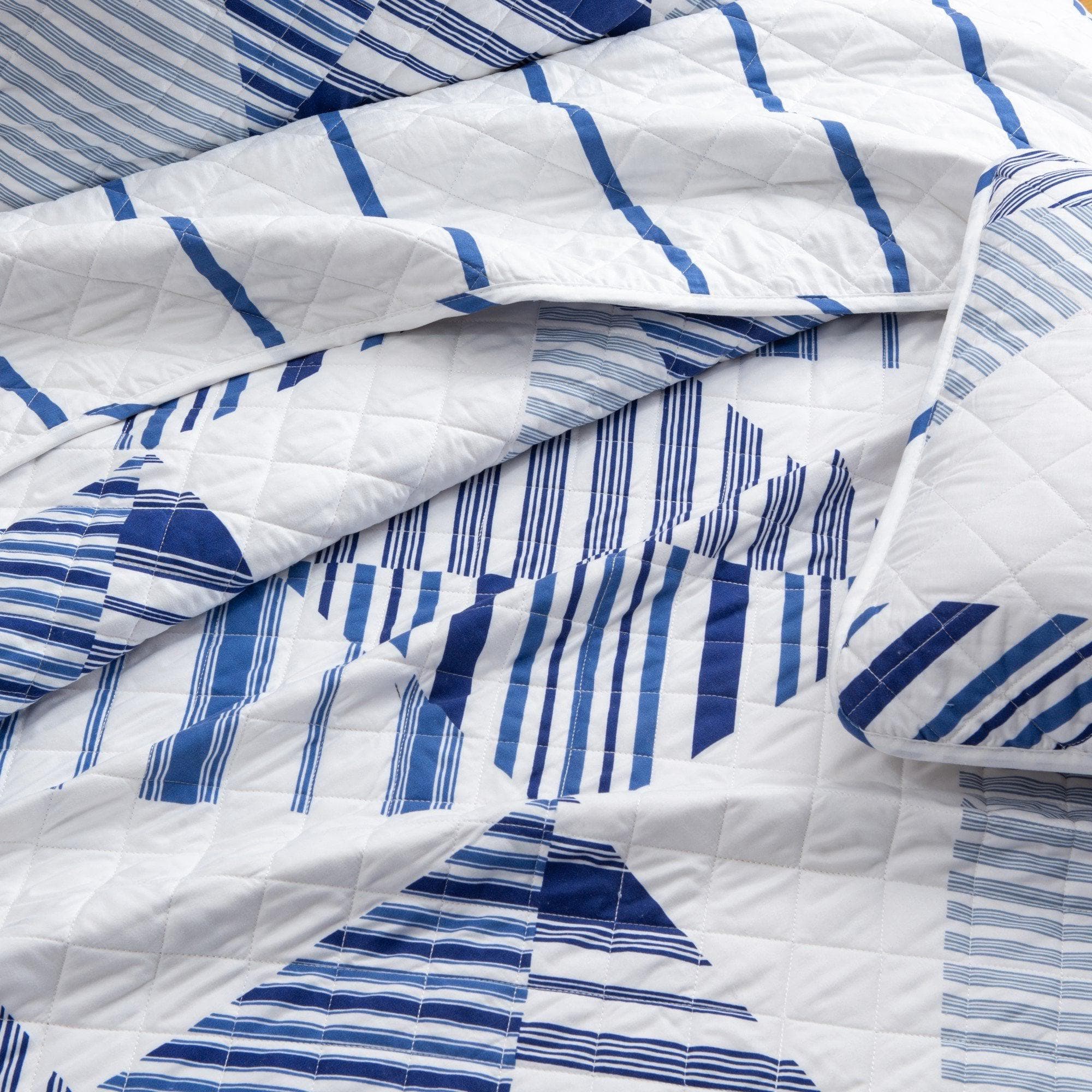Coastal Navy Stripe Quilt - Striped Coastal Quilts
