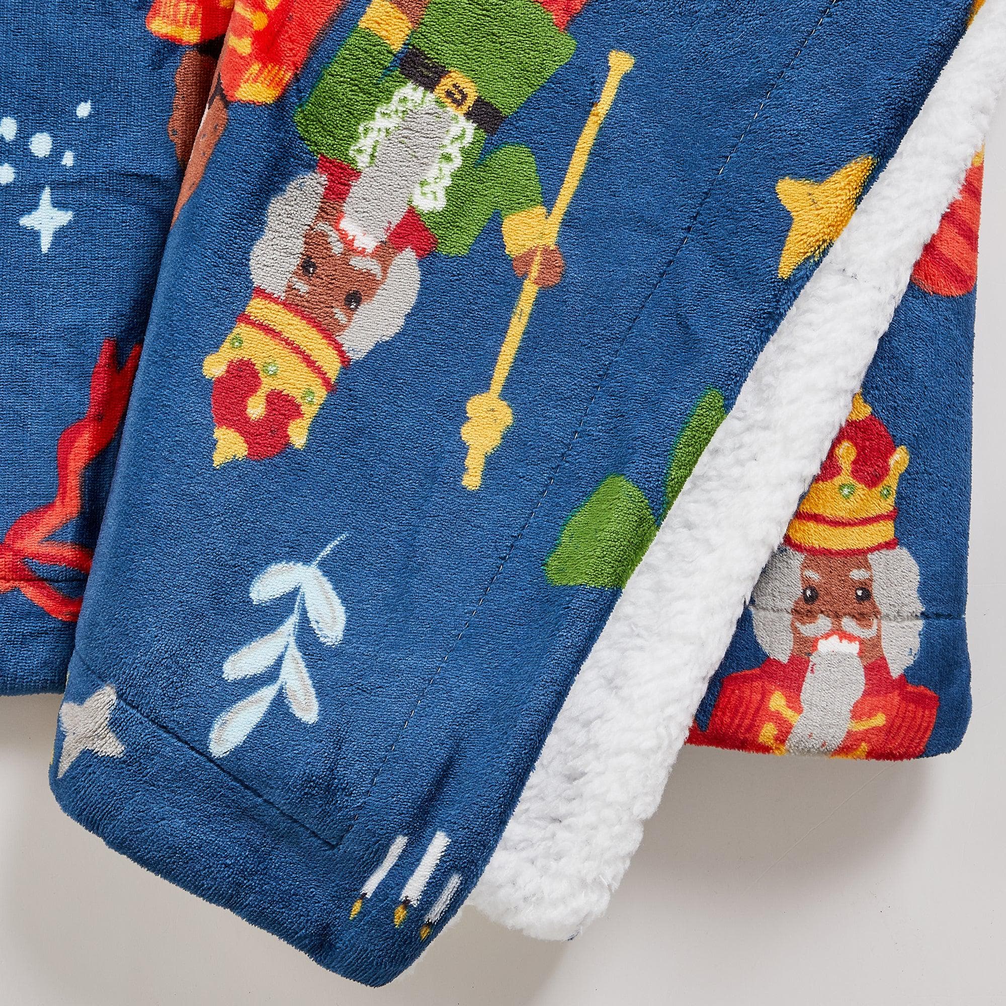 Christmas Sherpa Throw Blankets - Christmas Themed Quilts