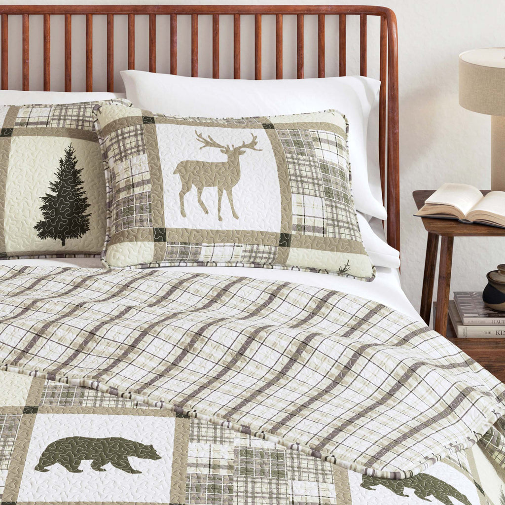 "Lodge Quilt - Deer, Bear and Tree Themed Quilts"