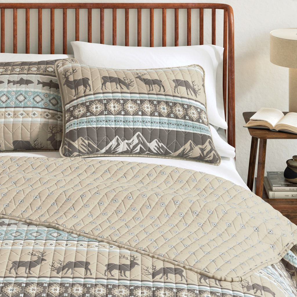 "Lodge Themed Quilt Set - Moose, Fish & Nature Themed Bedding"