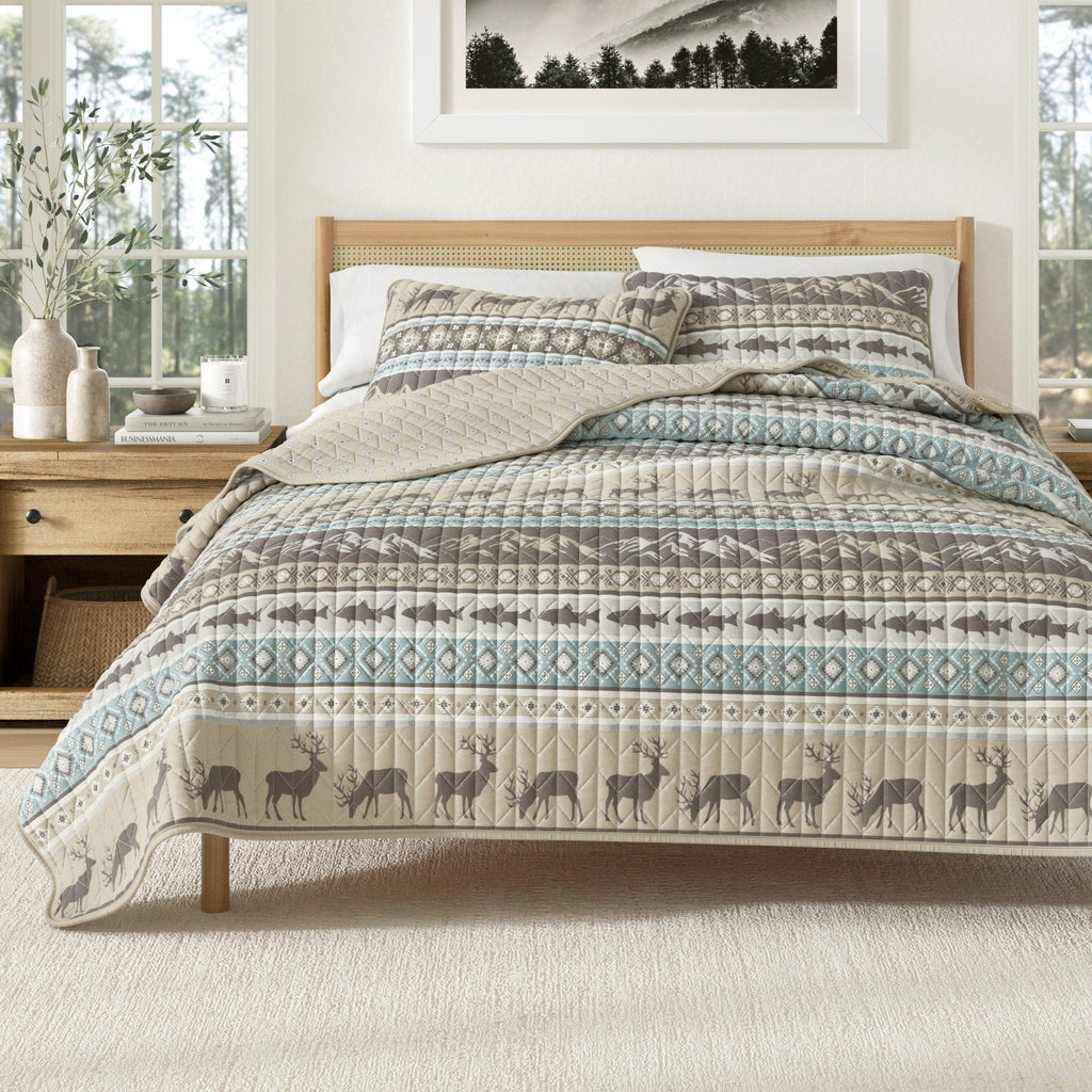 "Lodge Themed Quilt Set - Moose, Fish & Nature Themed Bedding"